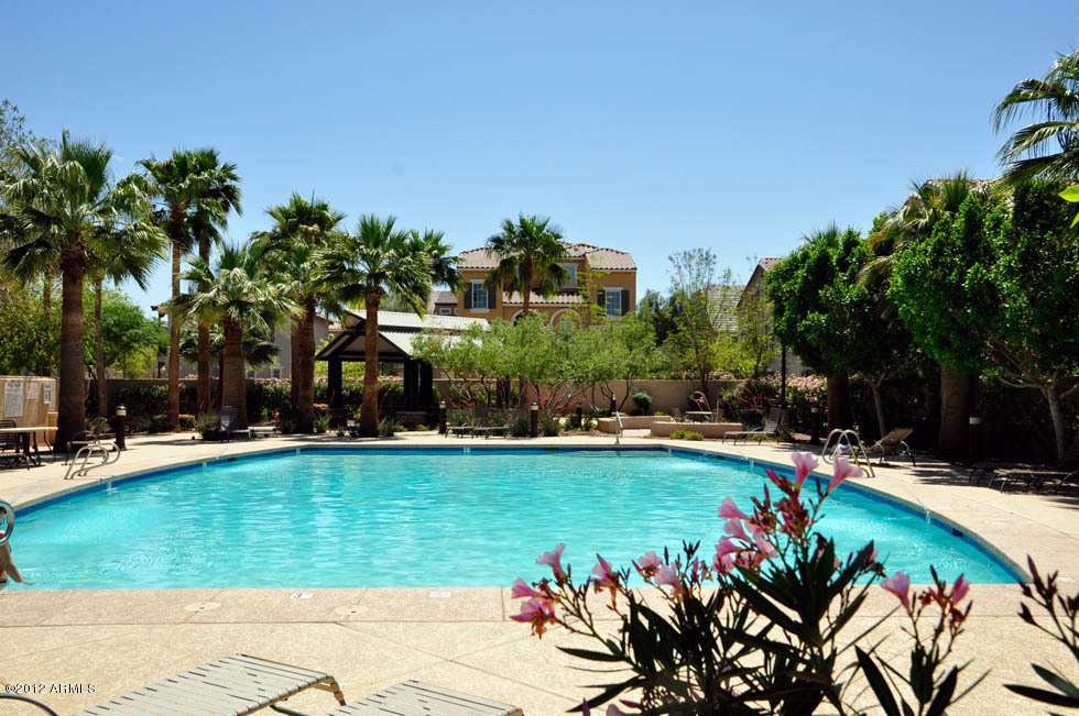 5727 South 21st Terrace Phoenix, AZ 85040 - Photo 29 of 31 C:\fakepath\Community Pool