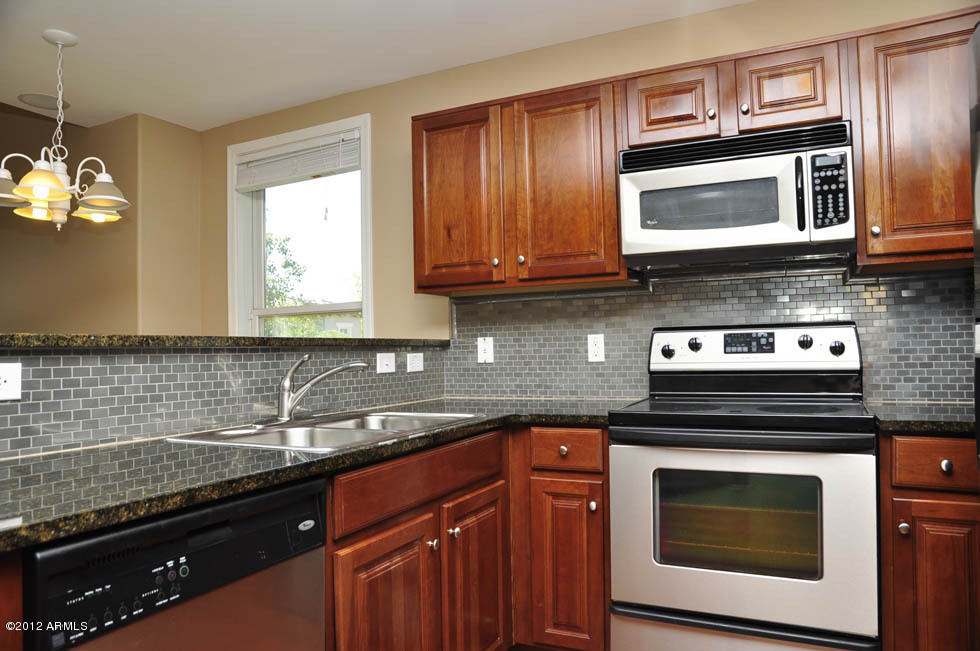 5727 South 21st Terrace Phoenix, AZ 85040 - Photo 5 of 31 C:\fakepath\Kitchen-Range
