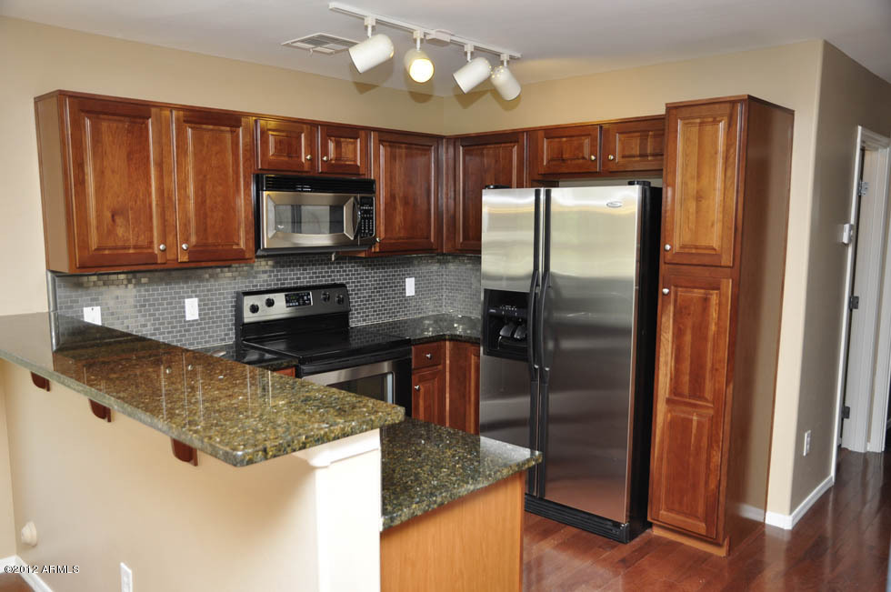 5727 South 21st Terrace Phoenix, AZ 85040 - Photo 6 of 31 C:\fakepath\Kitchen