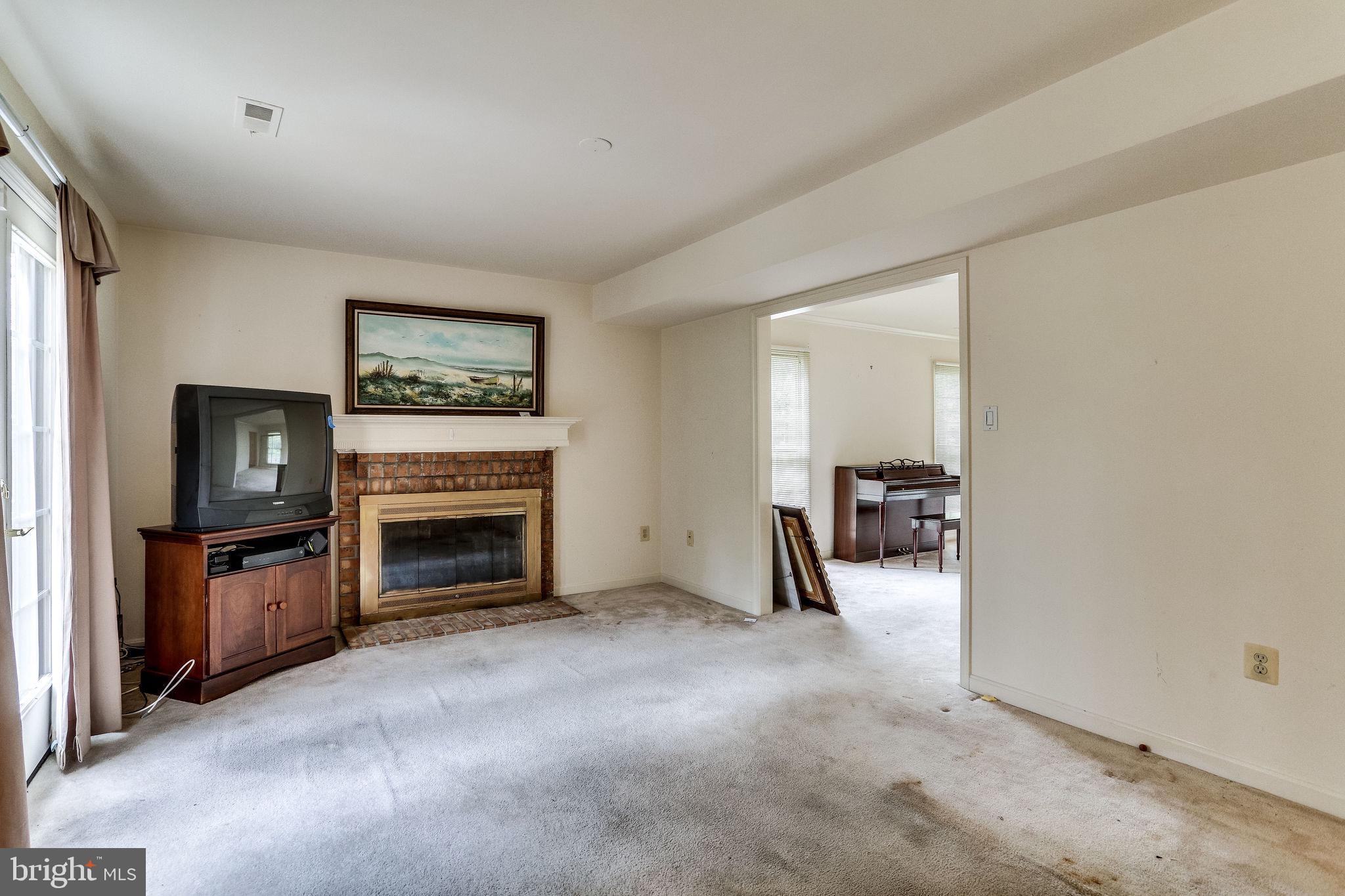 13105 Middlevale Lane Silver Spring, MD 20906 - Photo 18 of 55