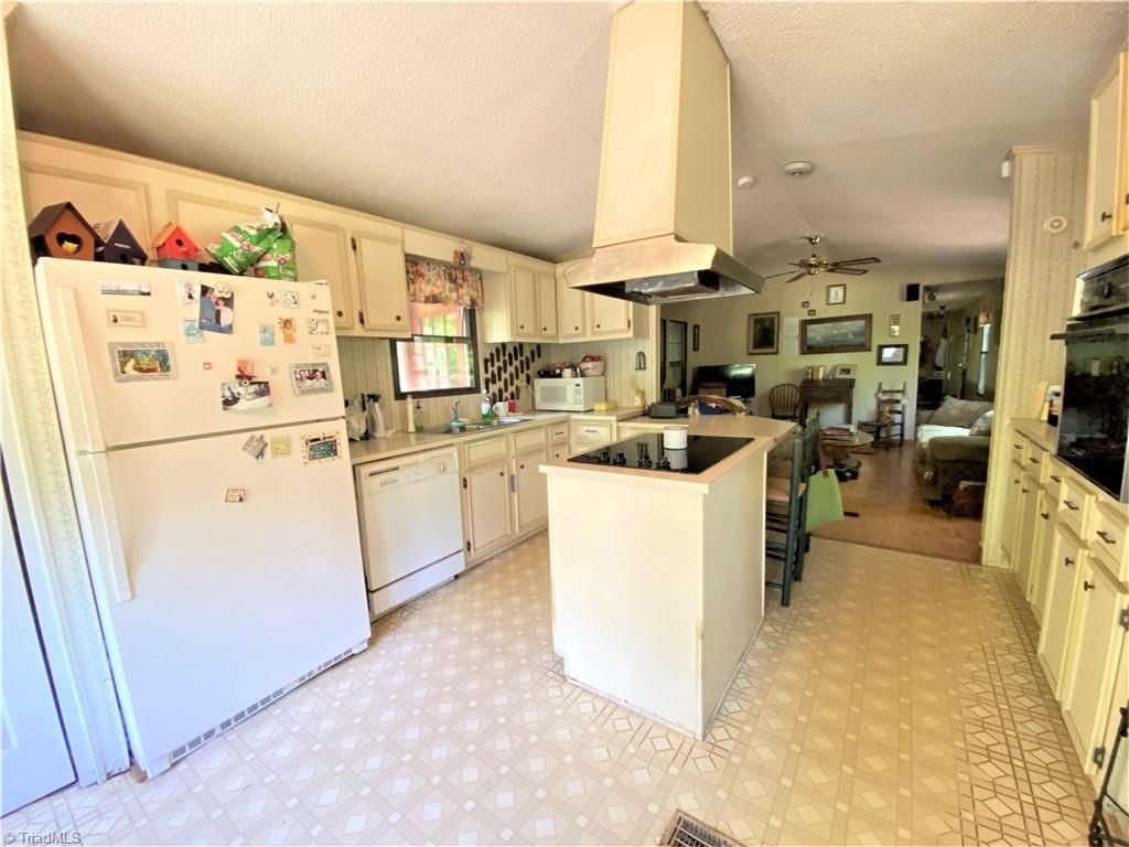 8534 Hudson James Road Summerfield, NC 27358 - Photo 28 of 42 Gallery Image 28