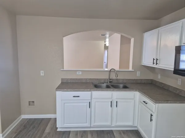 $1,495 | 826 Absolon Farm, San Antonio, TX 78228