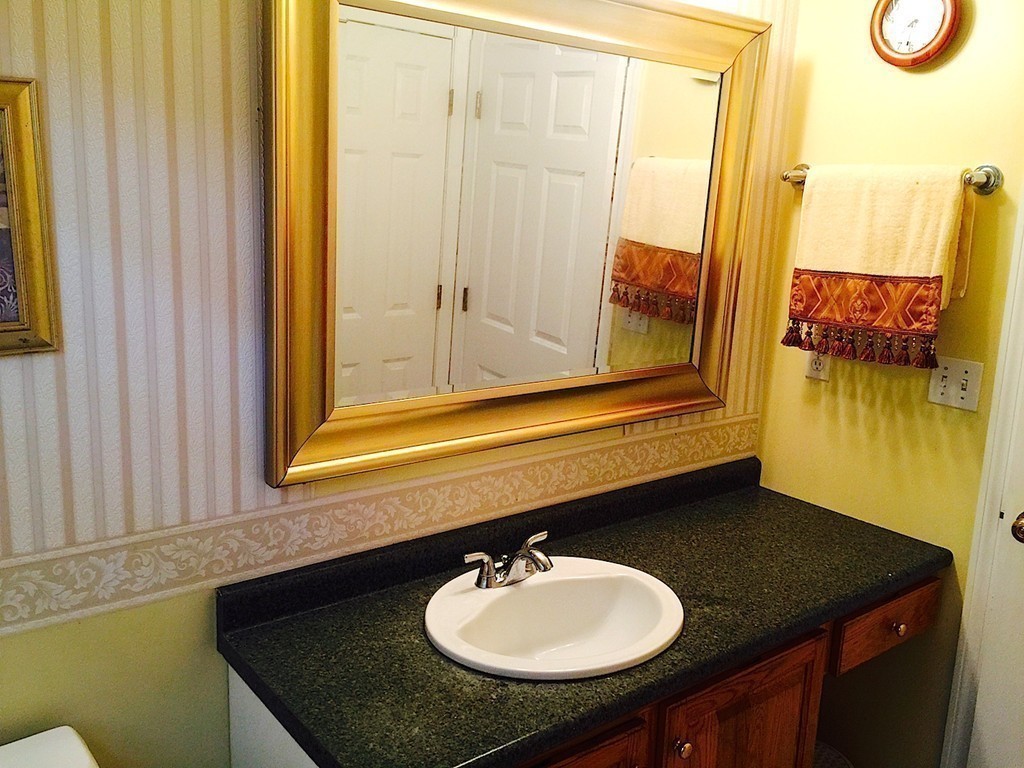 226 River Street Billerica, MA 01821 - Photo 16 of 23