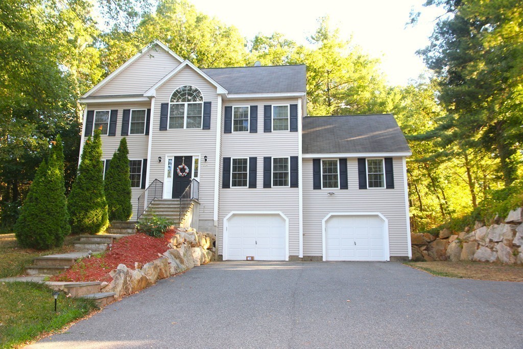 226 River Street Billerica, MA 01821 - Photo 3 of 23