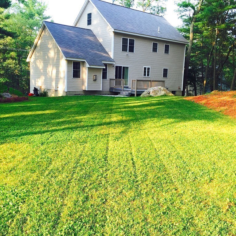 226 River Street Billerica, MA 01821 - Photo 5 of 23