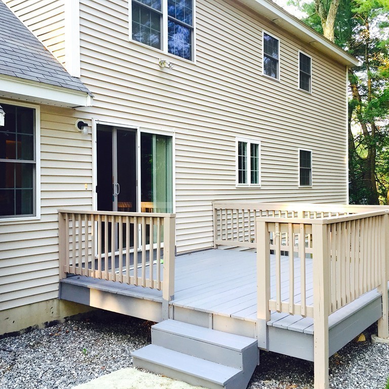 226 River Street Billerica, MA 01821 - Photo 7 of 23