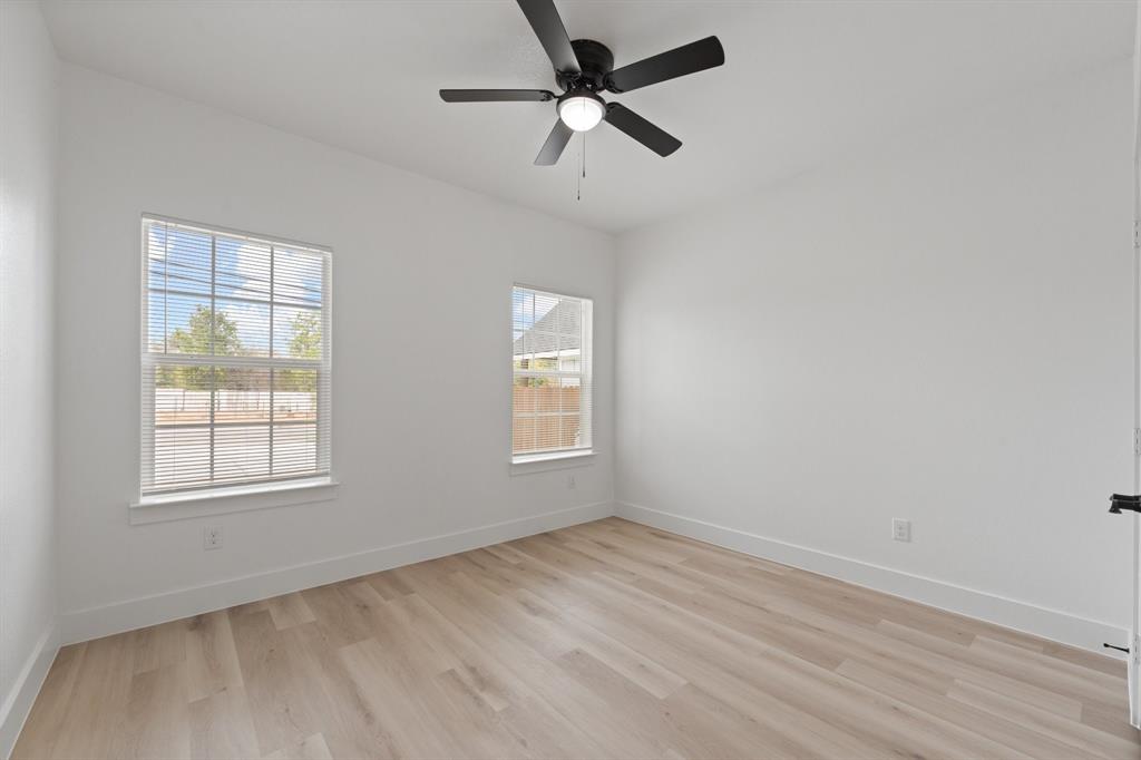 813 Tierney Road Fort Worth, TX 76112 - Photo 20 of 25 Gallery Image 20