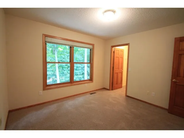 $2,995 | 19015 31st Place North, Plymouth, MN 55447