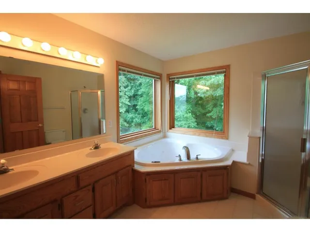 $2,995 | 19015 31st Place North, Plymouth, MN 55447