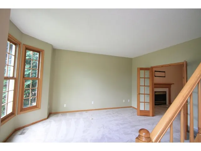 $2,995 | 19015 31st Place North, Plymouth, MN 55447