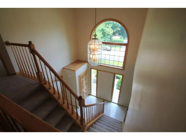 $2,995 | 19015 31st Place North, Plymouth, MN 55447