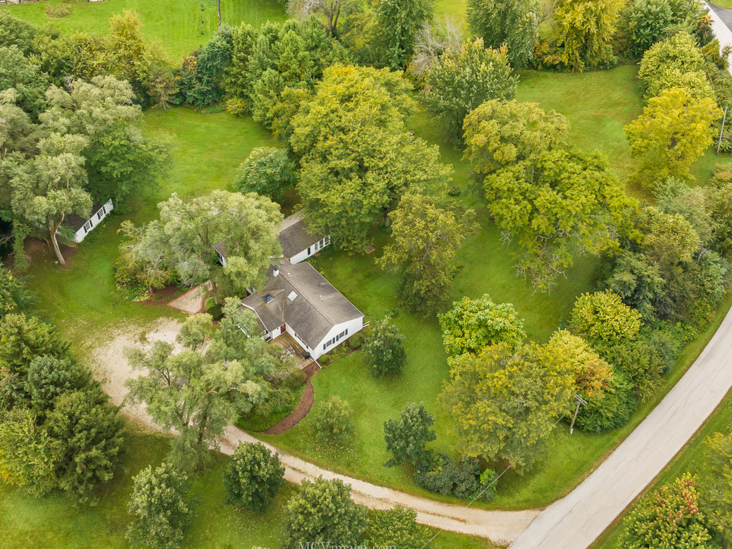 32W501 Derby Road Wayne, IL 60184 - Photo 27 of 28
