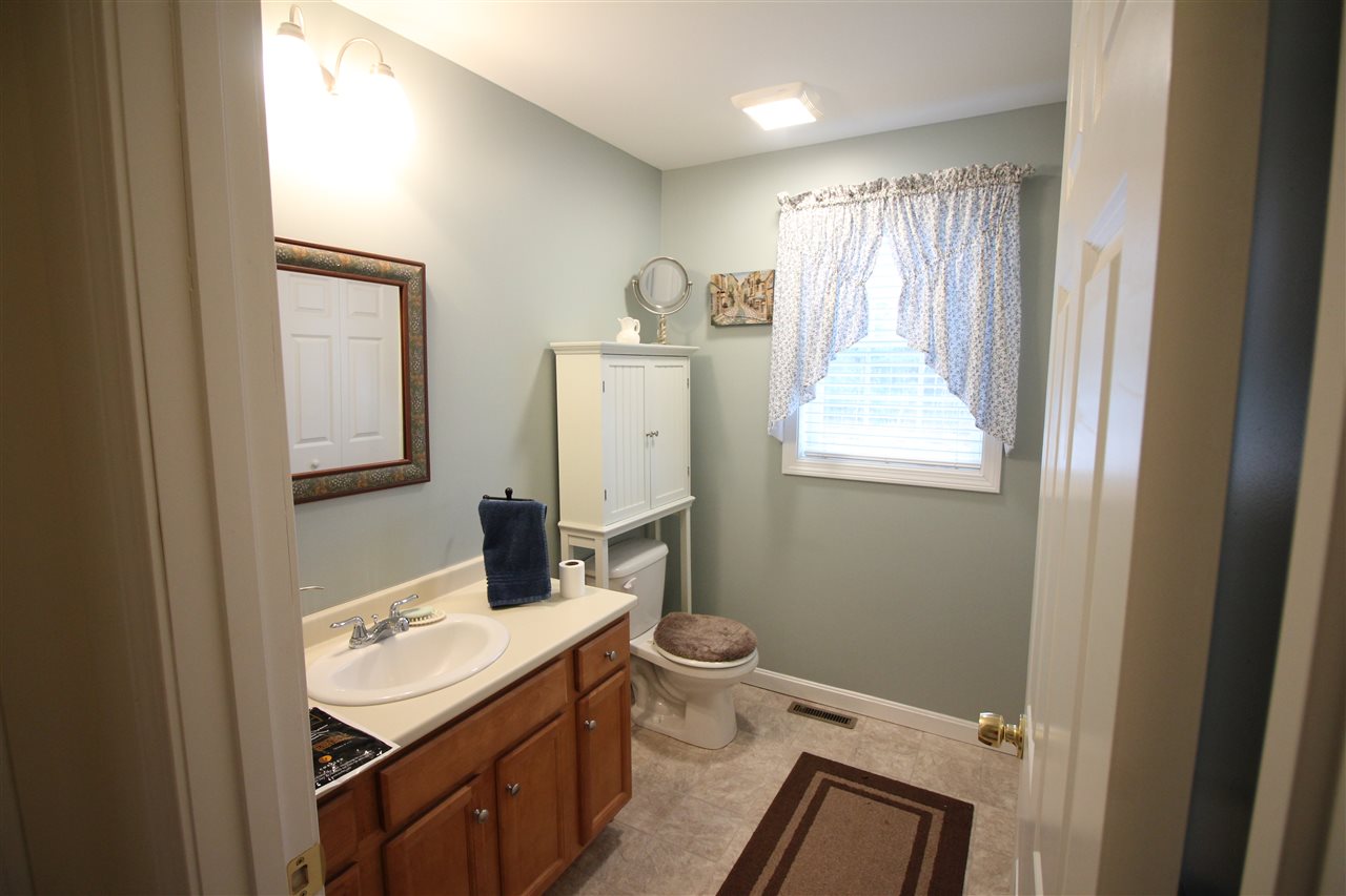 47 Spaulding Road Fremont, NH 03044 - Photo 16 of 40 Gallery Image 16