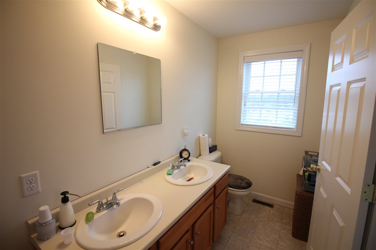 47 Spaulding Road Fremont, NH 03044 - Photo 33 of 40 Gallery Image 33
