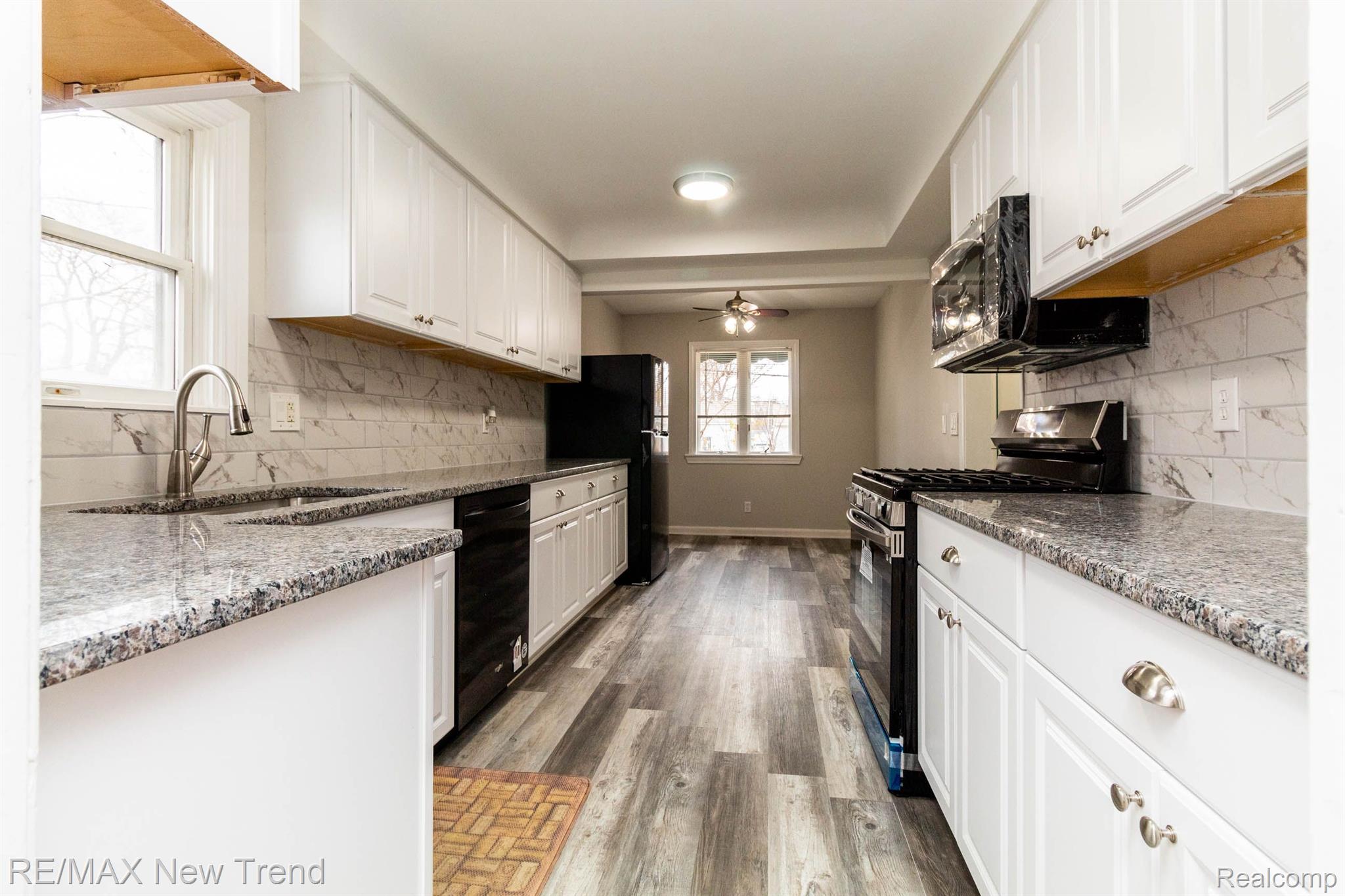 9744 Farmington Road Livonia, MI 48150 - Photo 10 of 36 Gallery Image 10