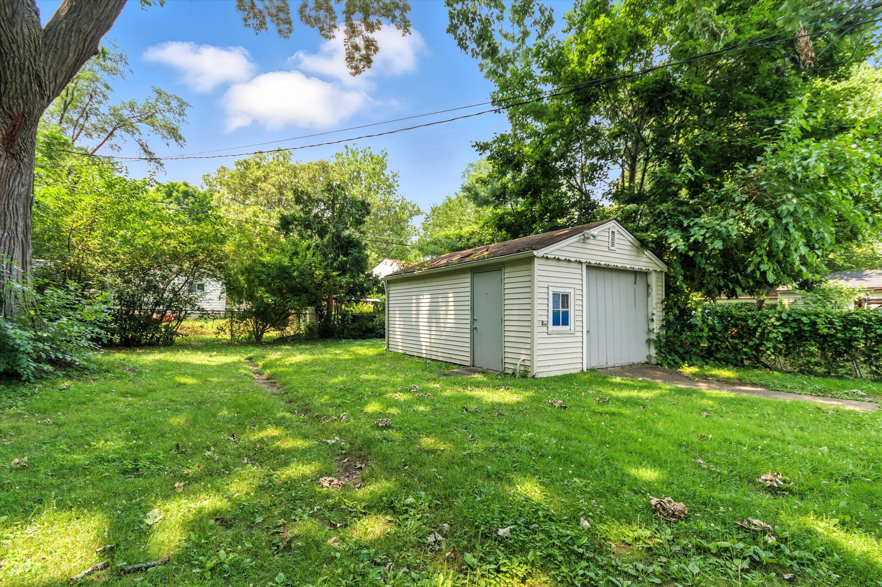 19435 Inkster Road Livonia, MI 48152 - Photo 14 of 15 04-21