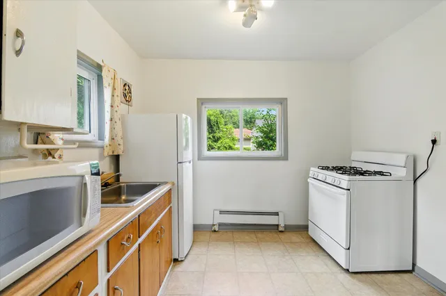 $89,900 | 19435 Inkster Road, Livonia, MI 48152