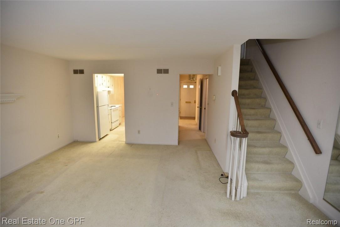 31207 Hoover Road Warren, MI 48093 - Photo 6 of 32 6.jpg