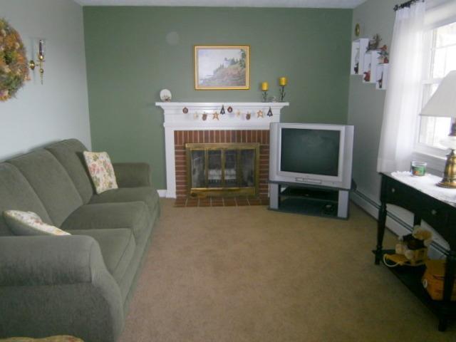 140 China Road Albion, ME 04910 - Photo 12 of 24 Living Room.