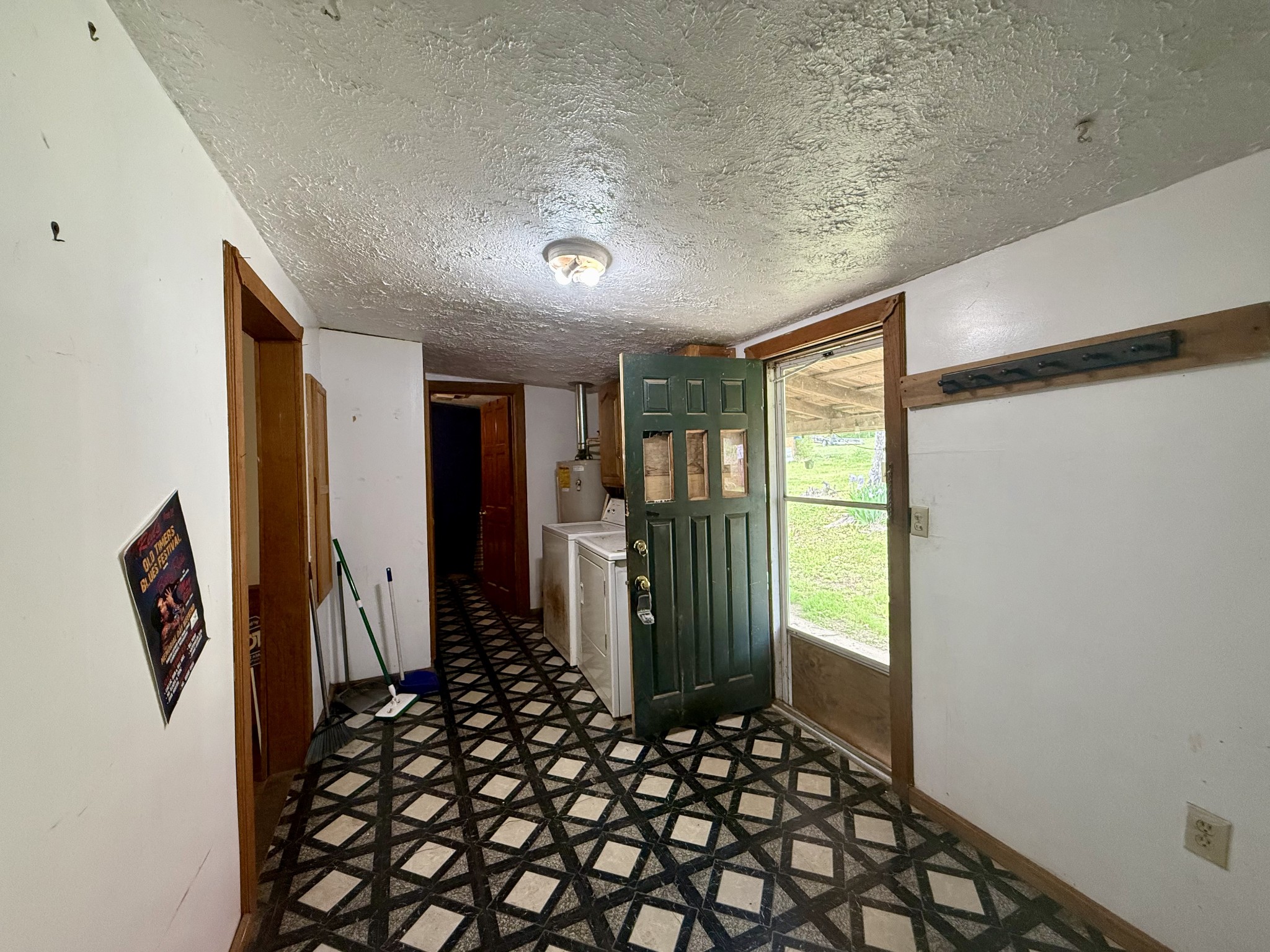 2114 Edgewood Road Dickson, TN 37055 - Photo 16 of 24