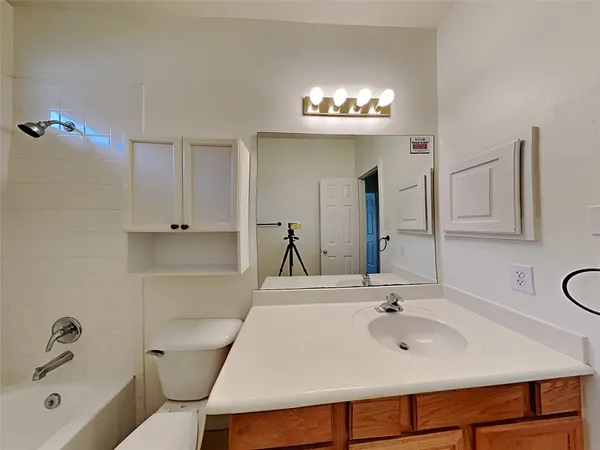 $2,130 | 534 Starkstone Court, Spring, TX 77386