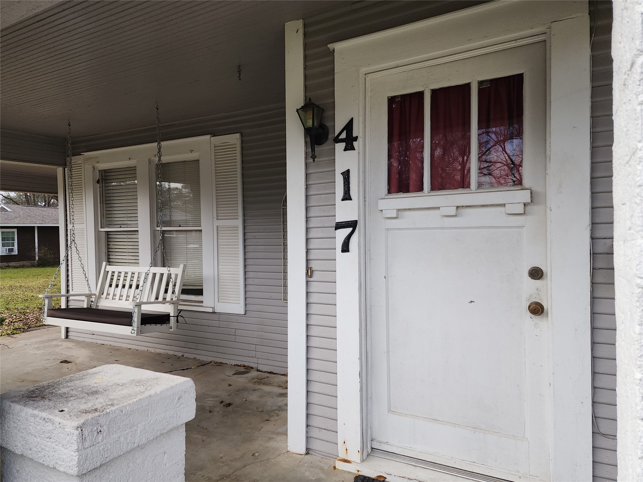417 Victoria Street Navasota, TX 77868 - Photo 3 of 18 front view of a house with a glass door