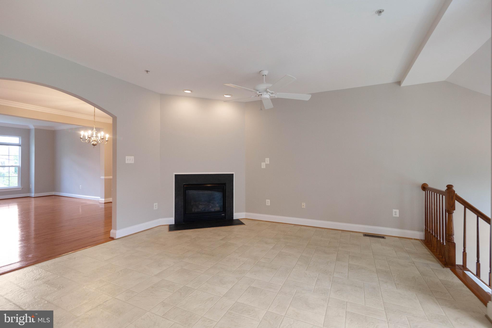 12226 Cypress Spring Road Clarksburg, MD 20871 - Photo 9 of 33 Family room