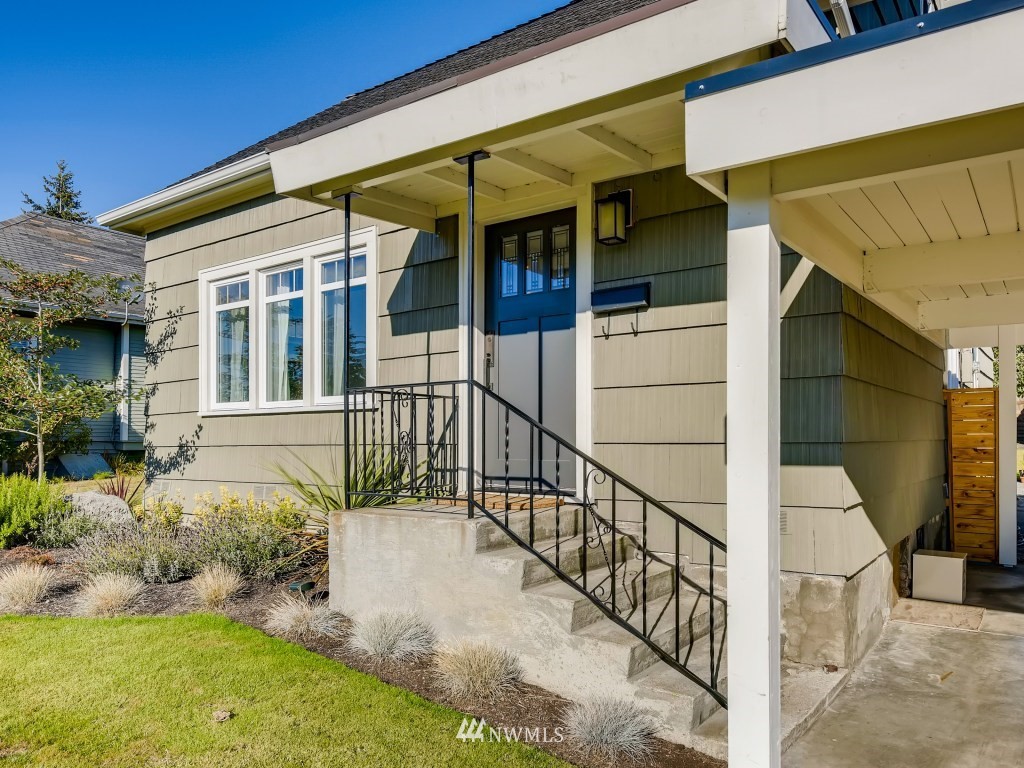 1025 Rockefeller Avenue Everett, WA 98201 - Photo 4 of 28 Gallery Image 4
