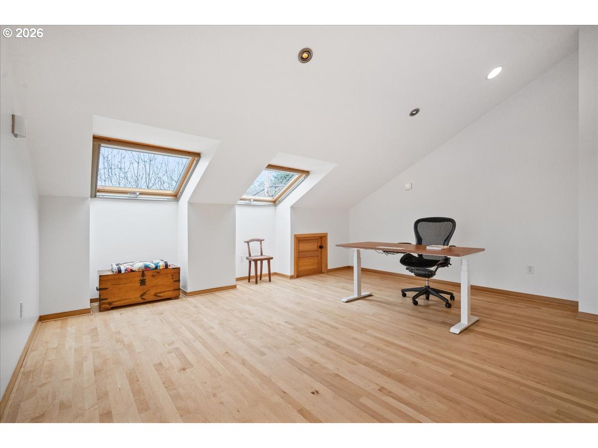 1262 Northwest Summit Avenue Portland, OR 97210 - Photo 26 of 47 Den/Office