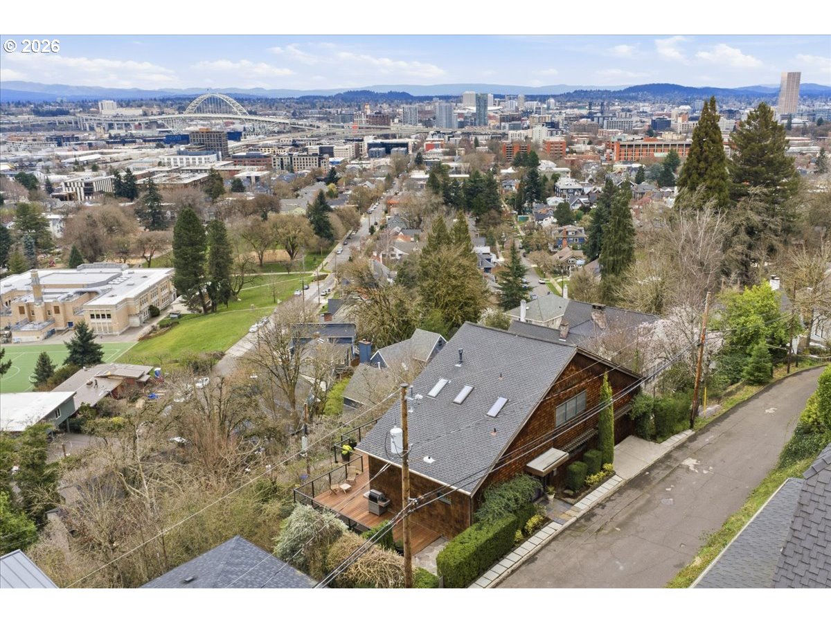 1262 Northwest Summit Avenue Portland, OR 97210 - Photo 43 of 47