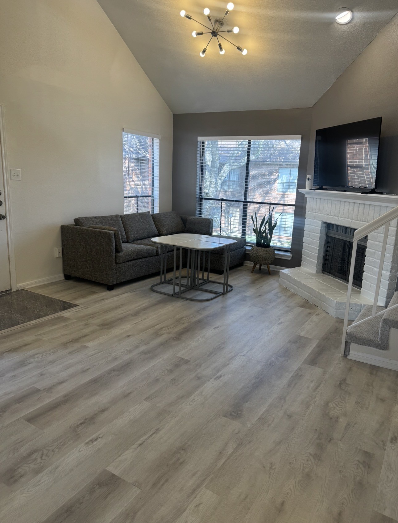 3130 Walnut Bend Lane, Unit 424 Houston, TX 77042 - Photo 3 of 26