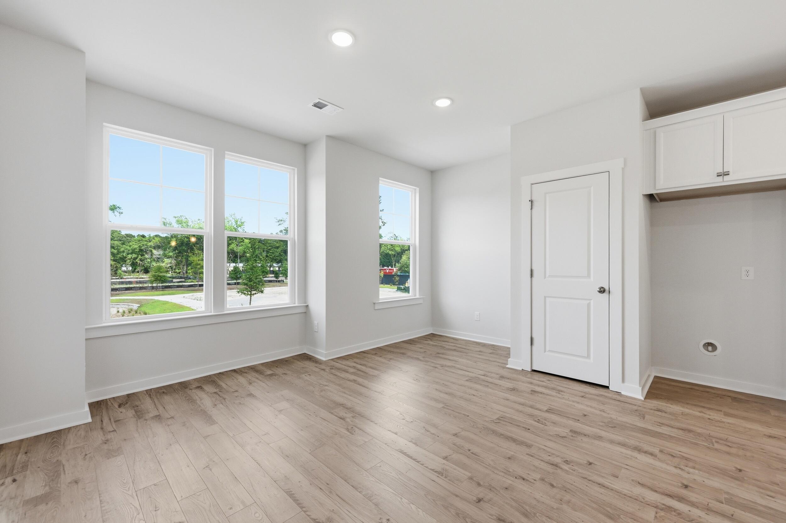 134 Fernbank Road Johns Island, SC 29455 - Photo 21 of 37 Main Level Dining Area