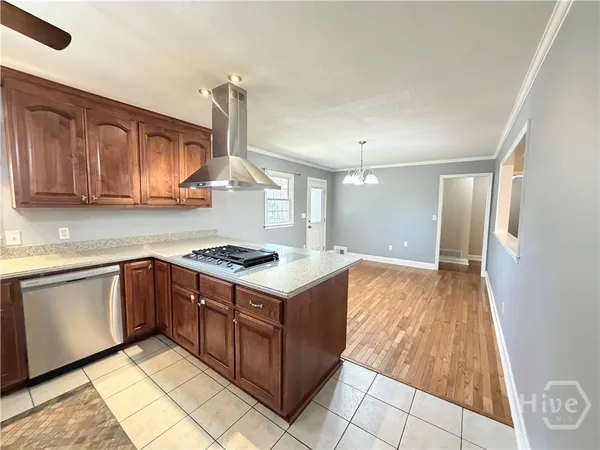 $2,200 | 560 Greencrest Drive, Athens, GA 30605