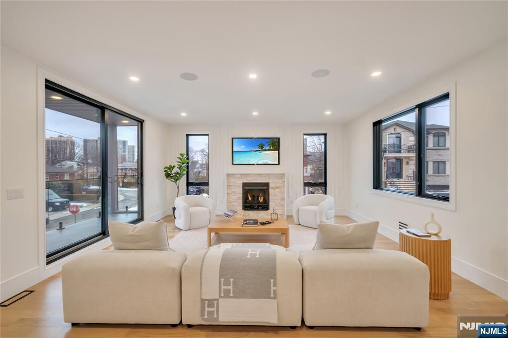 283 Bluff Road Fort Lee, NJ 07024 - Photo 14 of 49