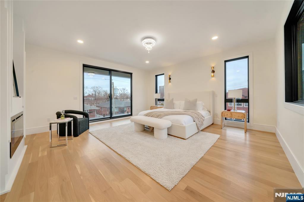 283 Bluff Road Fort Lee, NJ 07024 - Photo 21 of 49