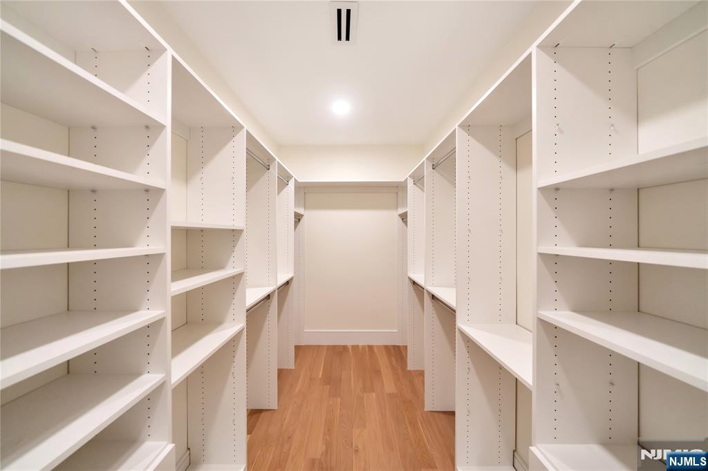 283 Bluff Road Fort Lee, NJ 07024 - Photo 24 of 49