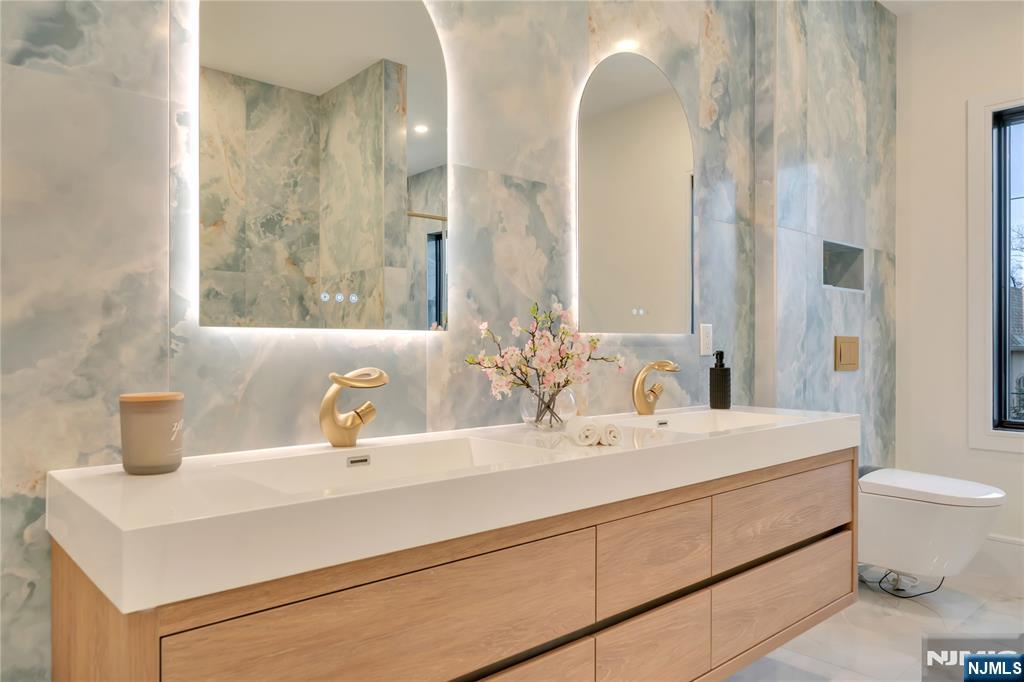 283 Bluff Road Fort Lee, NJ 07024 - Photo 26 of 49