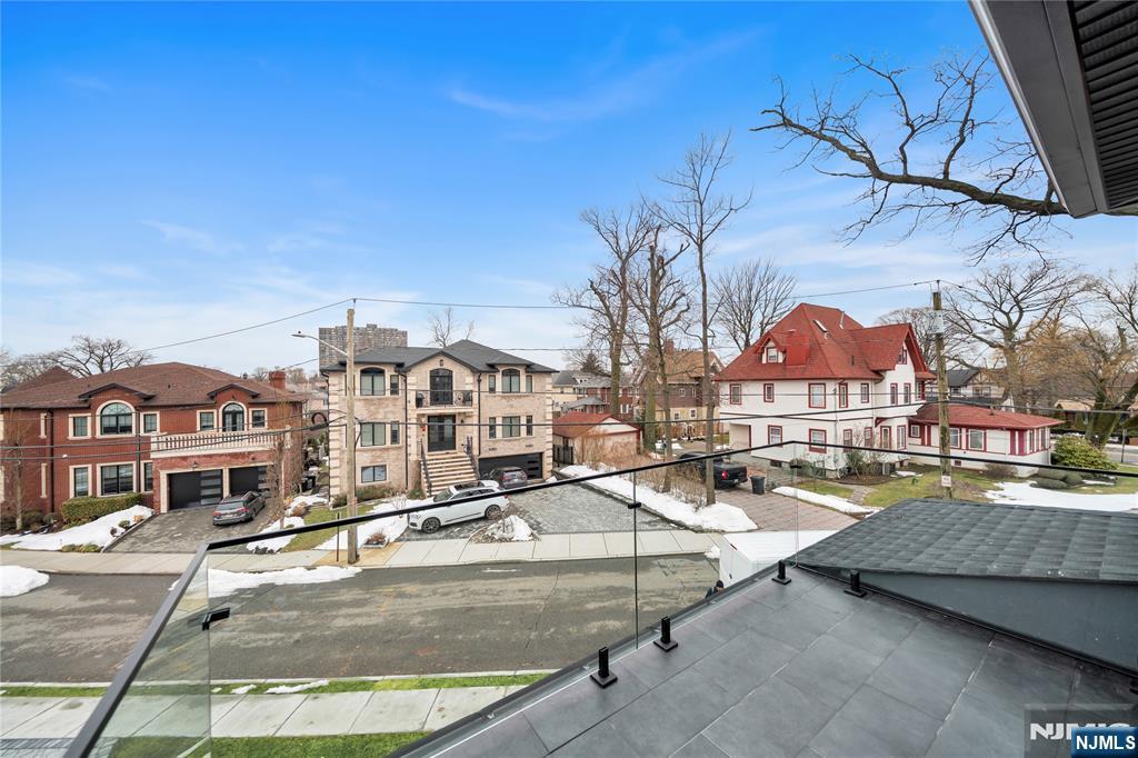 283 Bluff Road Fort Lee, NJ 07024 - Photo 28 of 49