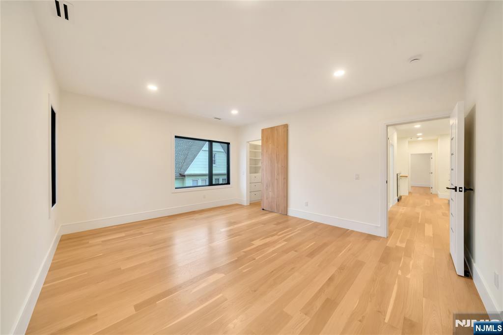 283 Bluff Road Fort Lee, NJ 07024 - Photo 30 of 49