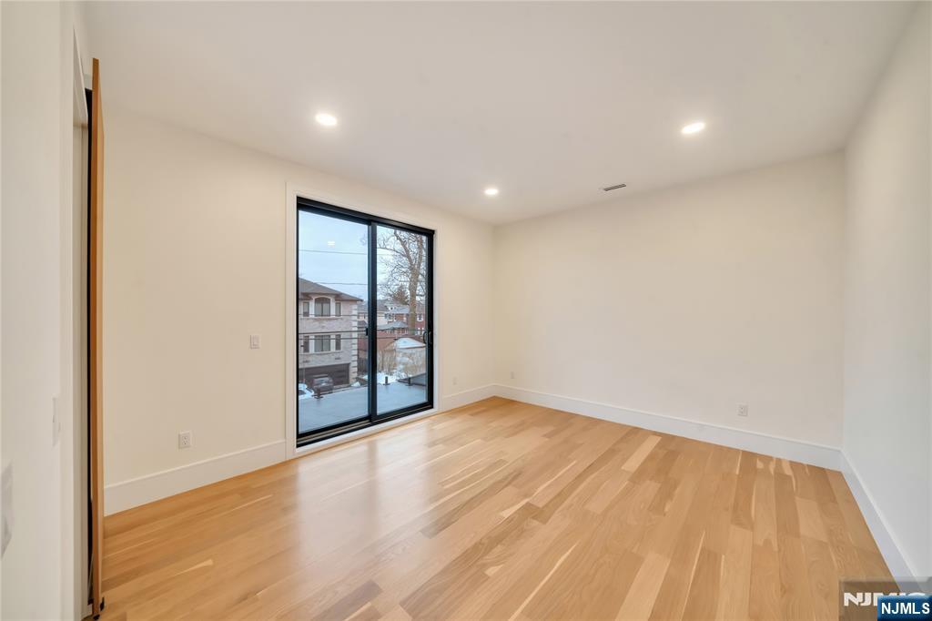 283 Bluff Road Fort Lee, NJ 07024 - Photo 35 of 49