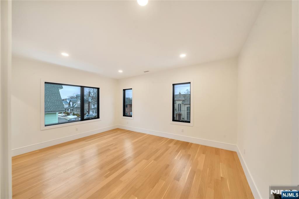 283 Bluff Road Fort Lee, NJ 07024 - Photo 39 of 49