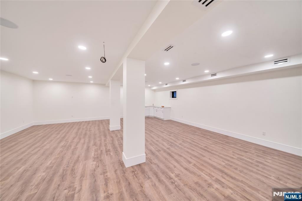 283 Bluff Road Fort Lee, NJ 07024 - Photo 43 of 49