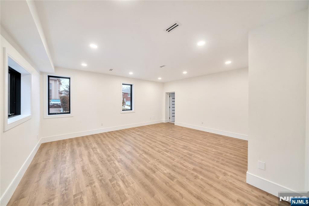 283 Bluff Road Fort Lee, NJ 07024 - Photo 44 of 49