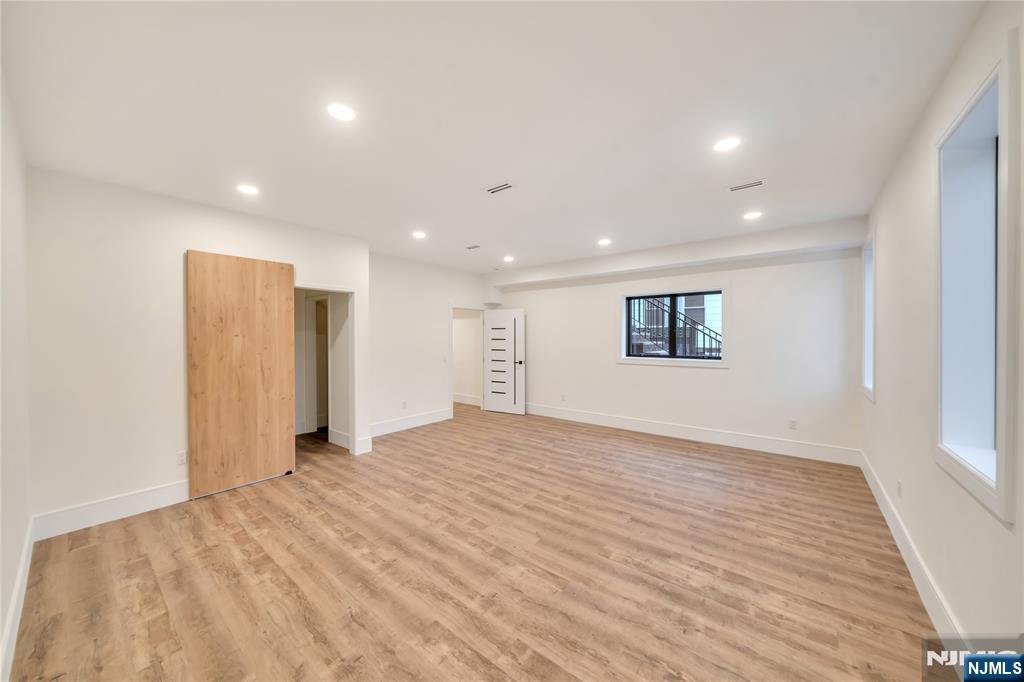 283 Bluff Road Fort Lee, NJ 07024 - Photo 45 of 49