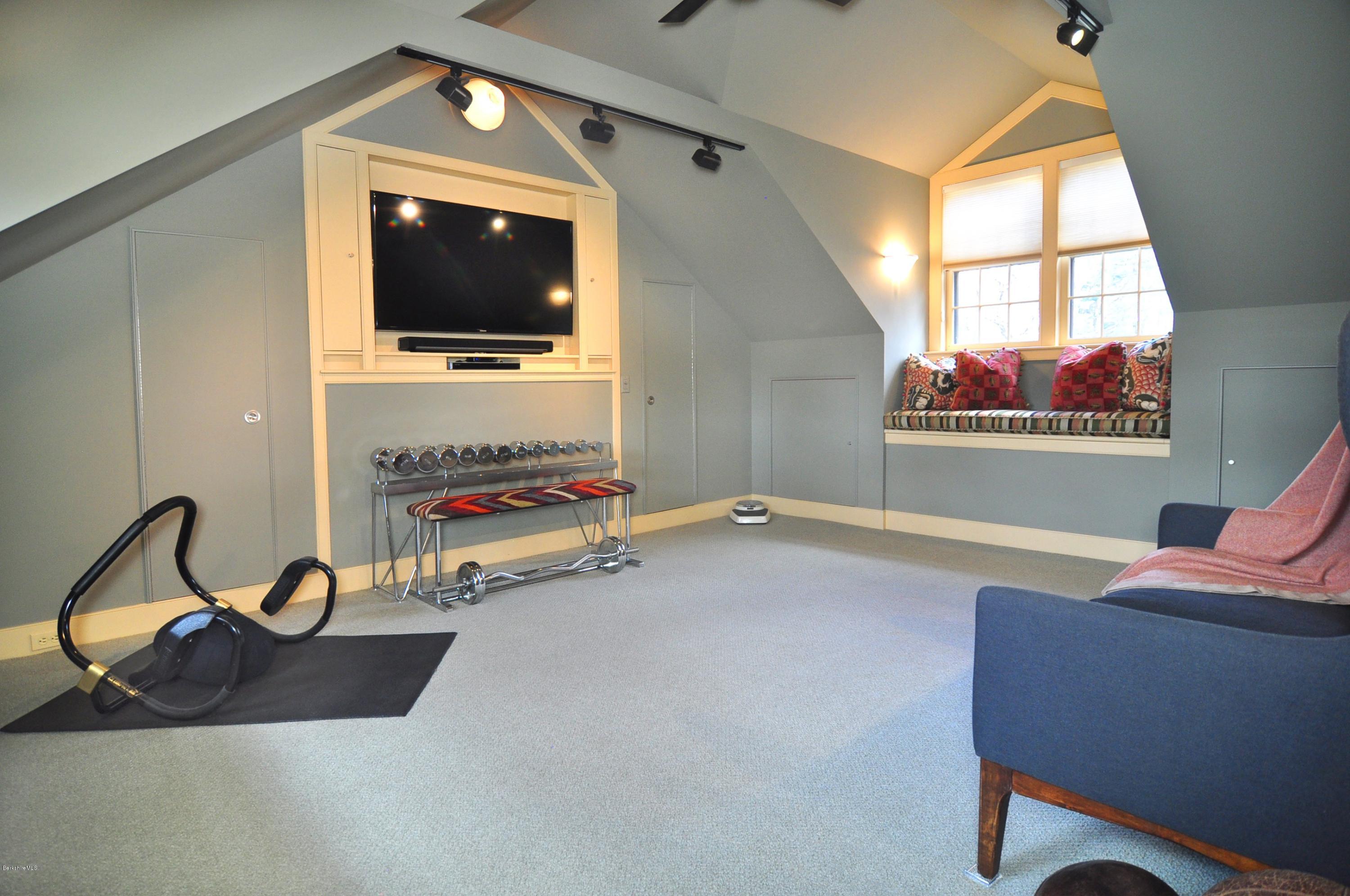 514 Rannapo Road Sheffield, MA 01257 - Photo 46 of 83 36 Exercise Room
