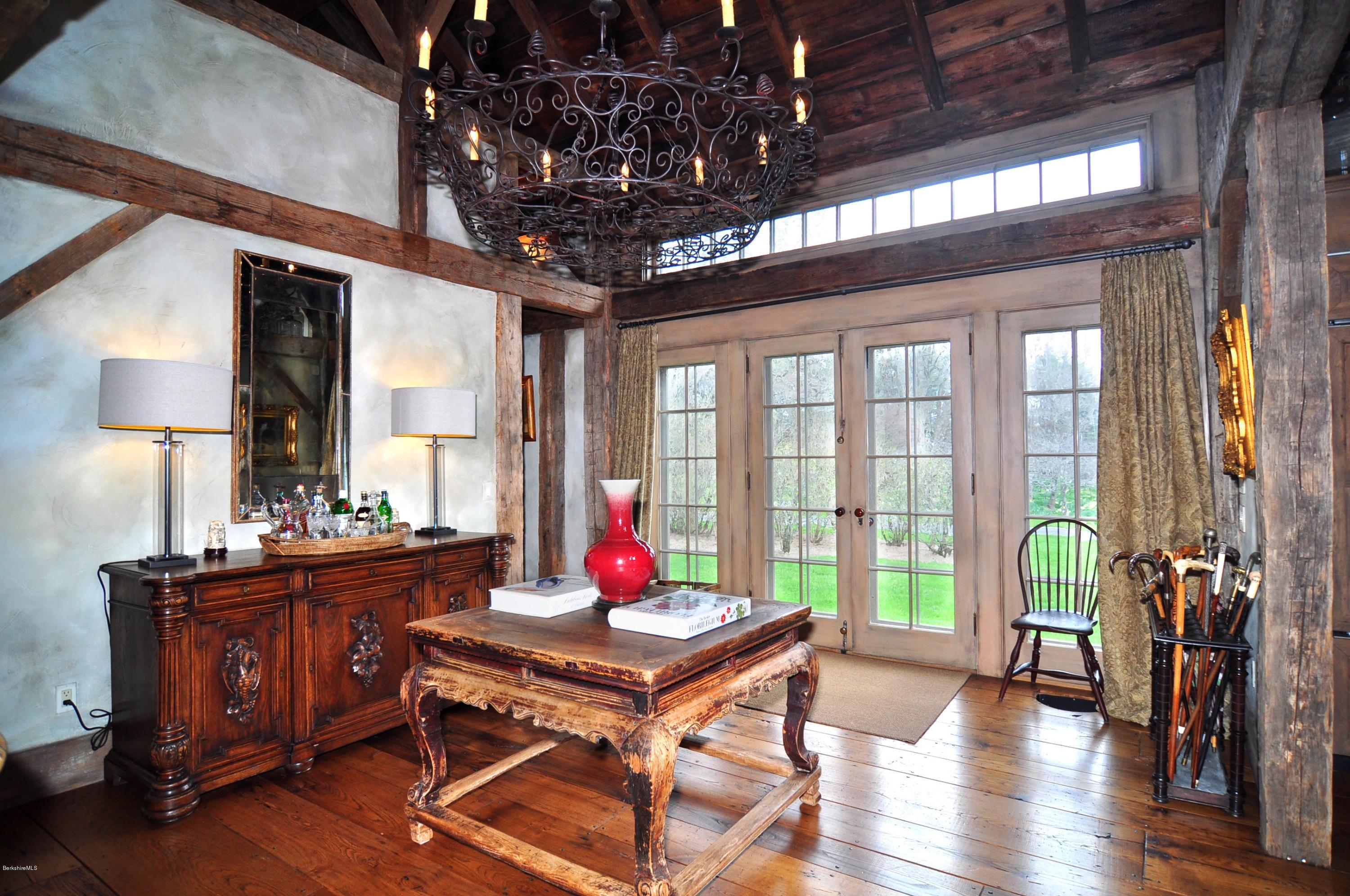 514 Rannapo Road Sheffield, MA 01257 - Photo 57 of 83 44 Guest House foyer