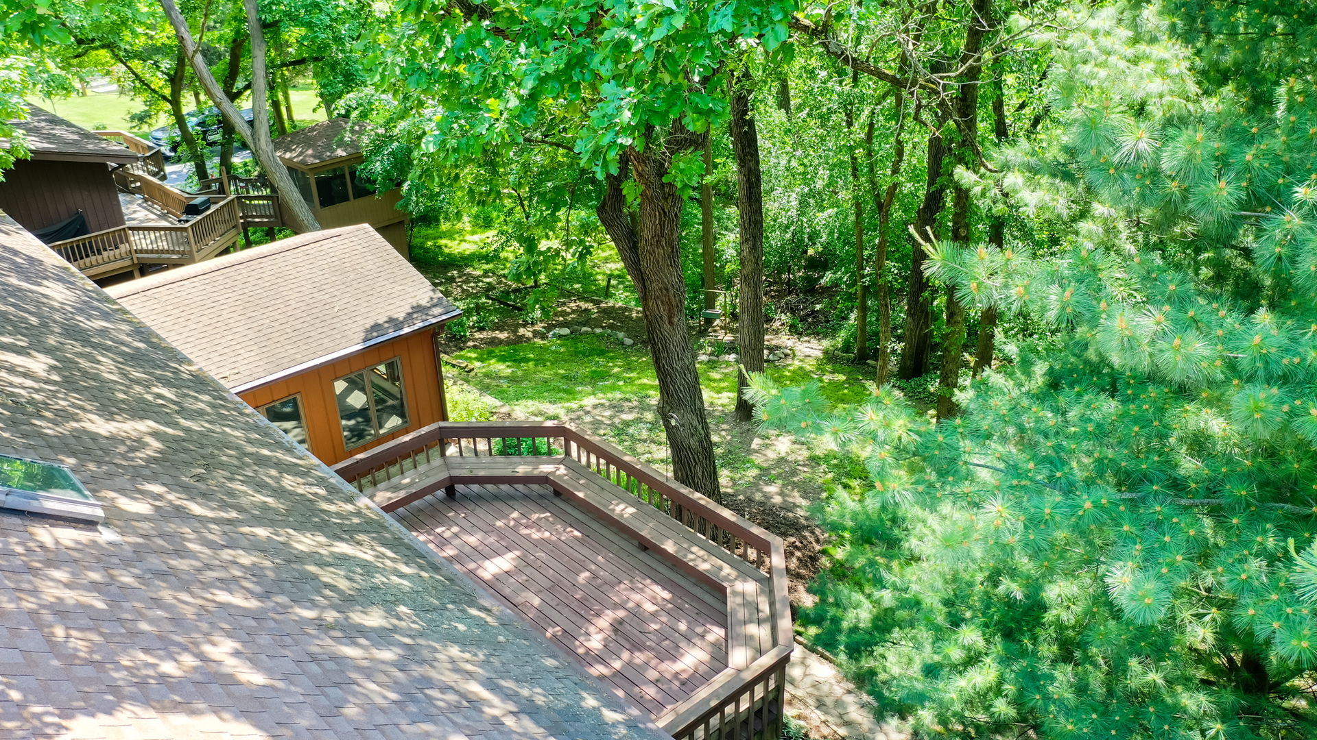 437 High Road Cary, IL 60013 - Photo 40 of 48 a view of a backyard with sitting area