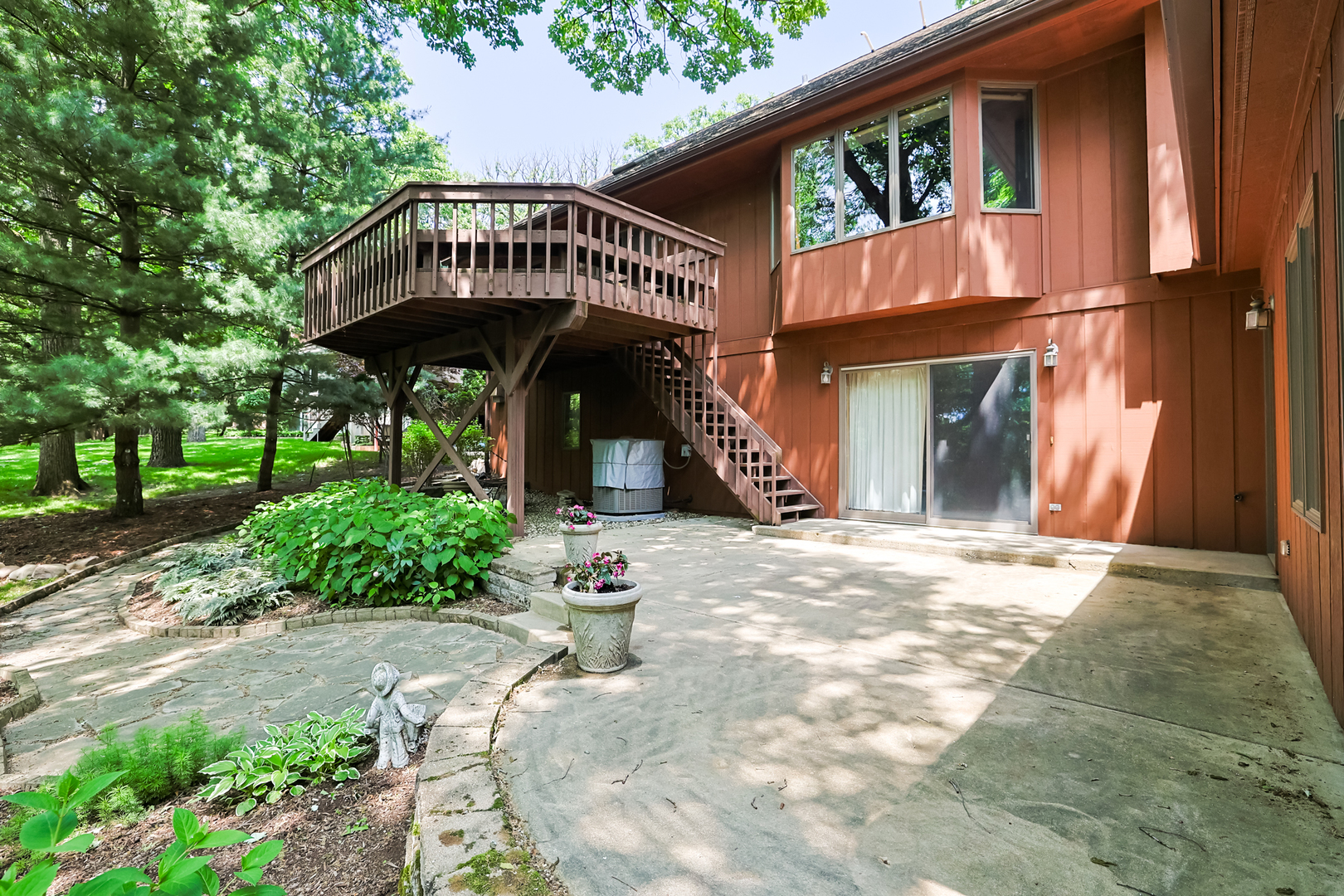 437 High Road Cary, IL 60013 - Photo 43 of 48 a front view of a house with a yard