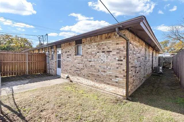 $1,850 | 1322 Willow Wood Court, Irving, TX 75060