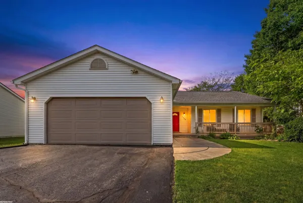 $309,900 | 2679 Lacota Road, Waterford, MI 48328